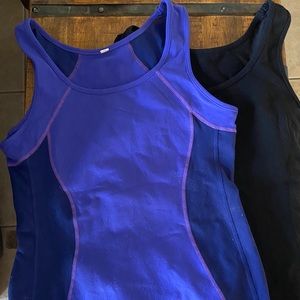 Lululemon workout tops size 6
